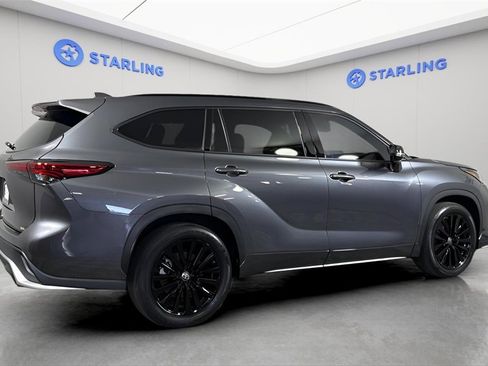 Used 2023 Toyota Highlander XSE image 10