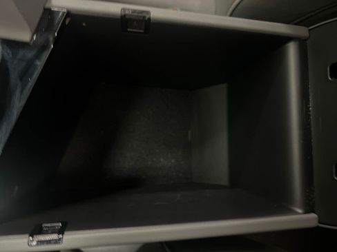 Used 2025 Hyundai Elantra SEL image 29