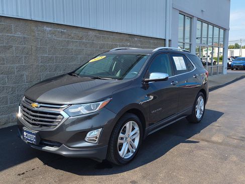 Used 2018 Chevrolet Equinox Premier FWD image 30