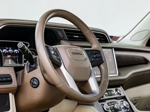 Used 2021 GMC Yukon Denali image 43