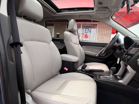 Used 2015 Subaru Forester 2.5i Limited AWD/4WD image 17