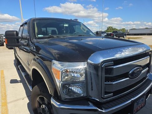 Used 2014 Ford F350 Lariat image 4