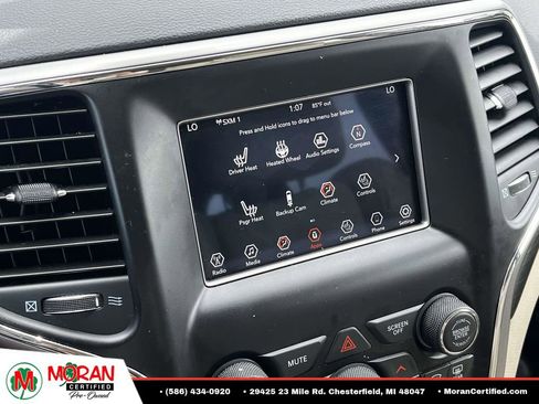 Used 2019 Jeep Grand Cherokee Laredo AWD/4WD image 23
