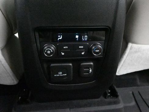 Used 2023 Buick Enclave Avenir w/ Avenir Technology Package AWD/4WD image 25