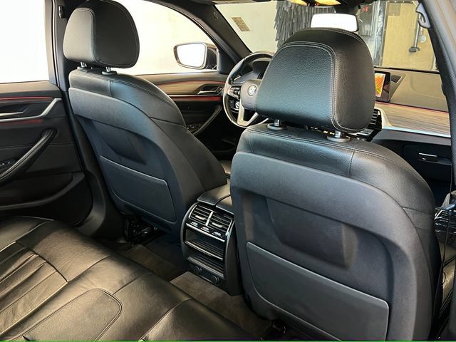 Used 2017 BMW 530i RWD image 42