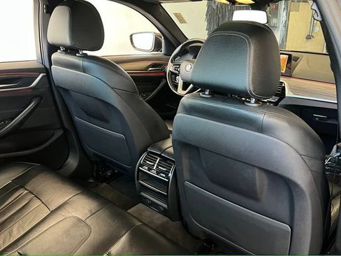 Used 2017 BMW 530i RWD image 42