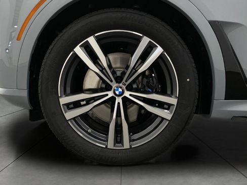 New 2026 BMW X7 M60i AWD/4WD image 15