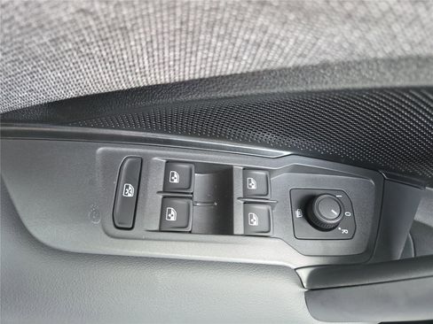 New 2026 Volkswagen Tiguan S image 12