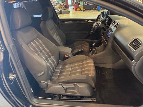 Used 2013 Volkswagen GTI 2-Door FWD image 21