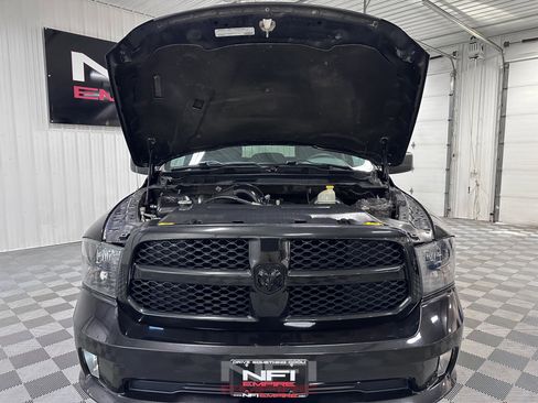 Used 2016 RAM 1500 Express w/ Black Ram 1500 Express Group AWD/4WD image 43