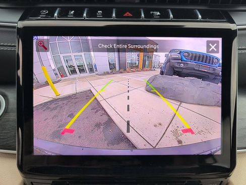 Used 2023 Jeep Grand Cherokee Limited AWD/4WD image 44