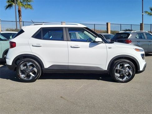 New 2026 Hyundai Venue SEL image 25