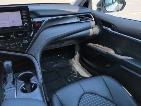 Certified 2023 Toyota Camry SE w/ Convenience Package FWD image 16