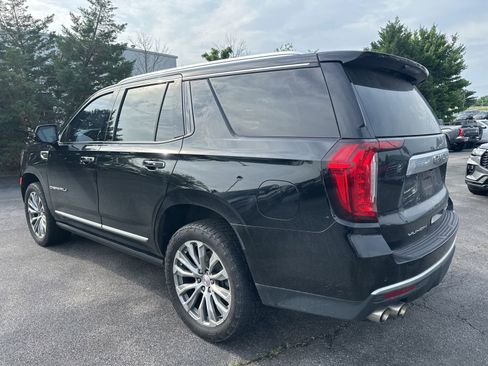 Used 2021 GMC Yukon Denali w/ Denali Premium Package AWD/4WD image 4
