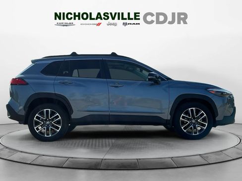Used 2026 Toyota Corolla Cross XLE w/ Convenience Package FWD image 6