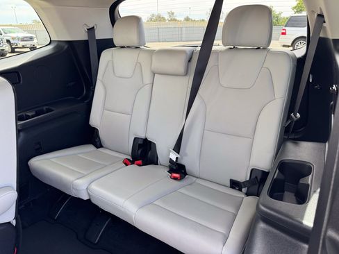 Used 2021 Kia Telluride EX w/ EX Premium Package FWD image 23