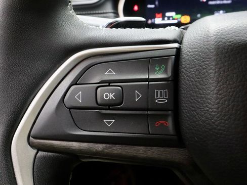 Used 2025 Jeep Grand Cherokee Limited 4xe image 30