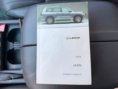 Used 2008 Lexus LX 570 4WD w/ Technology Pkg image 26
