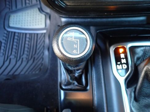 Used 2021 Jeep Wrangler Unlimited Sport image 21