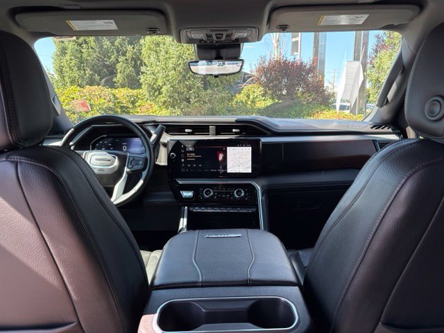 Used 2025 GMC Sierra 3500 Denali w/ Denali Reserve Package AWD/4WD image 15