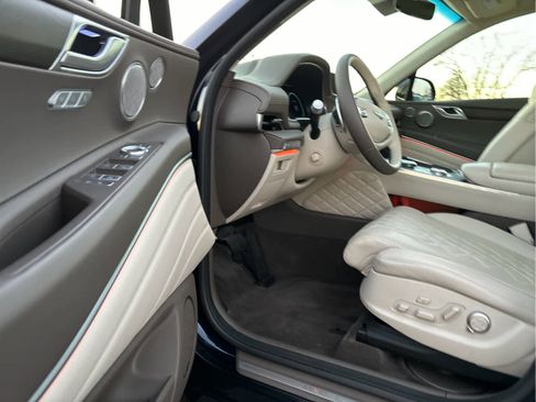 Used 2024 Genesis GV80 3.5T w/ Prestige Package image 7