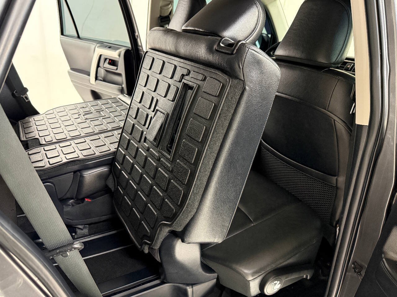 Used 2011 Toyota 4Runner Limited AWD/4WD image 70