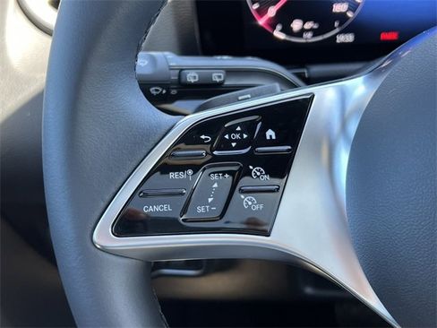 Certified 2025 Mercedes-Benz GLA 250 4MATIC image 18