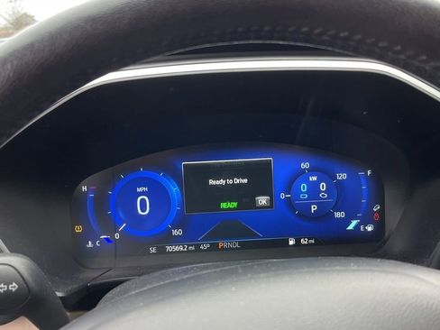 Used 2020 Ford Escape Titanium w/ Titanium Premium Package 2.0 image 9