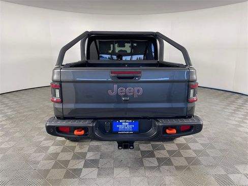 Certified 2025 Jeep Gladiator Mojave image 22
