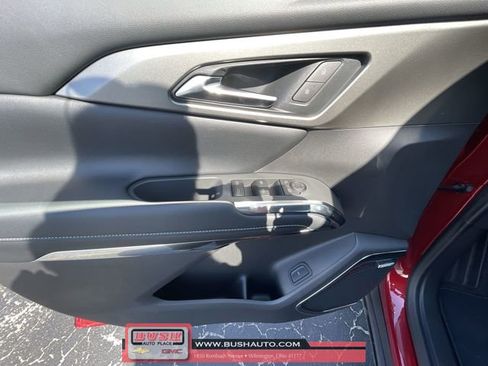 New 2025 Chevrolet Traverse LT w/ Enhanced Driving Package image 23