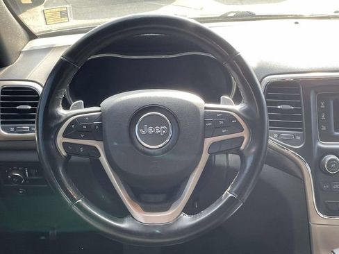 Used 2017 Jeep Grand Cherokee Laredo AWD/4WD image 11