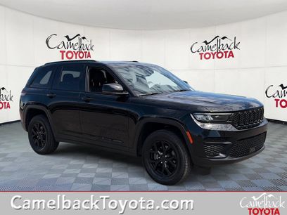 Used 2025 Jeep Grand Cherokee Altitude