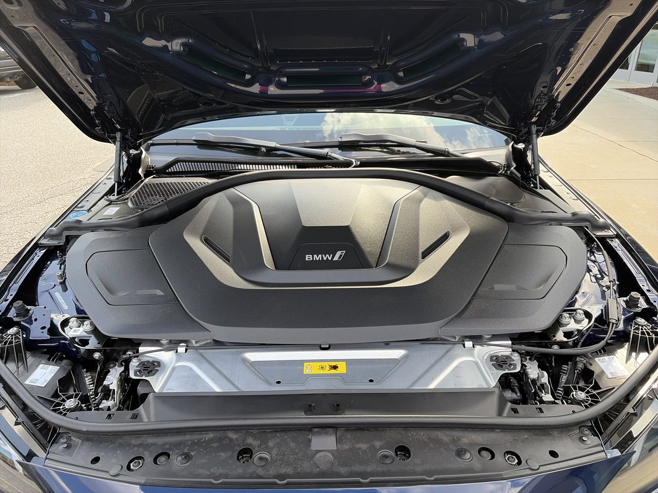 New 2026 BMW i4 eDrive40 w/ M Sport Package RWD image 39