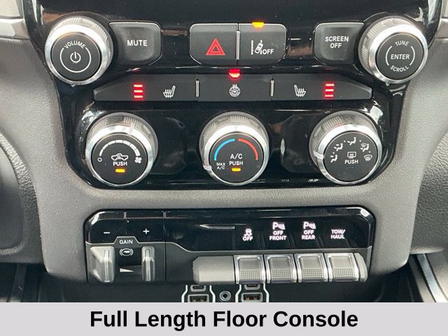Used 2025 RAM 1500 Big Horn AWD/4WD image 34
