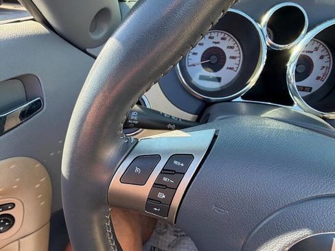 Used 2006 Pontiac Solstice Convertible w/ Premium Package RWD image 61