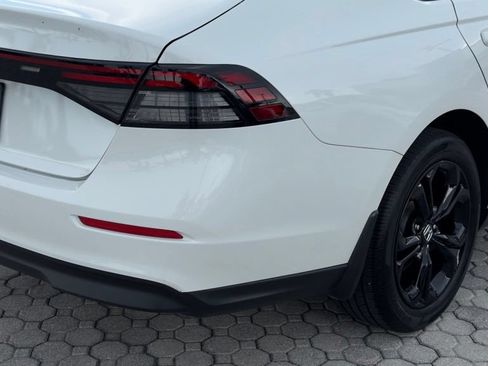 Used 2025 Honda Accord SE image 10