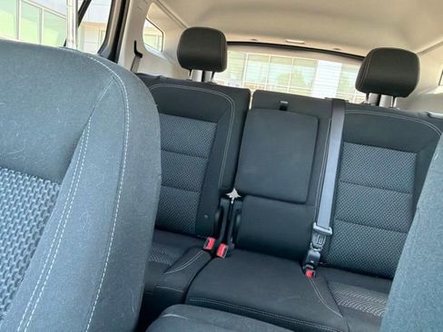 Used 2023 GMC Terrain SLE w/ Driver Convenience Package FWD image 14