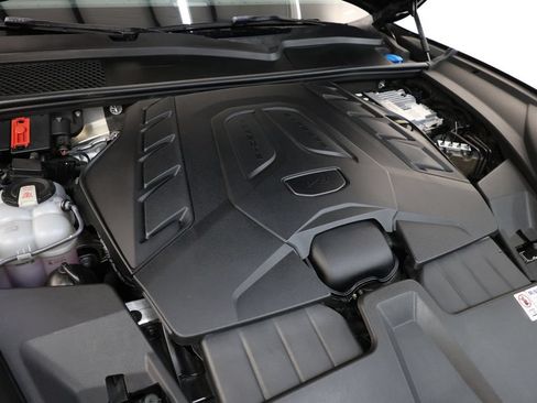 Used 2024 Porsche Cayenne Turbo GT AWD/4WD image 63