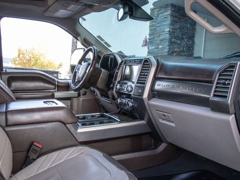 Used 2019 Ford F350 Limited image 17