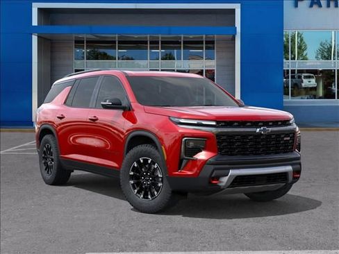 New 2026 Chevrolet Traverse Z71 w/ Enhanced Driving Package AWD/4WD image 7