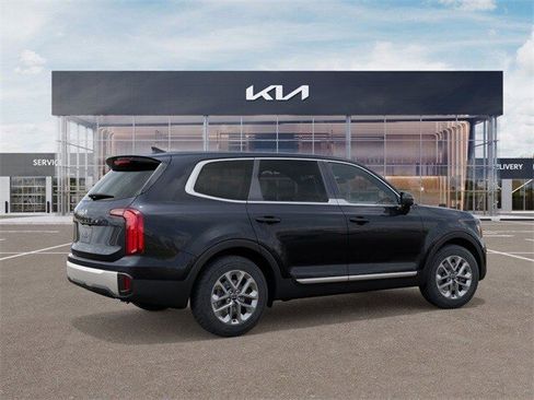 Used 2025 Kia Telluride LX image 6