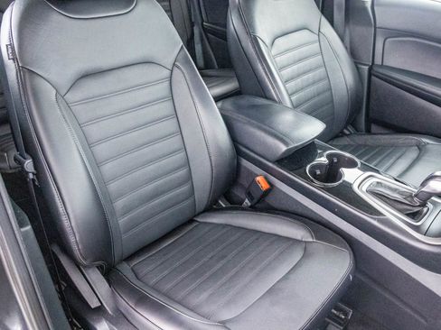 Used 2018 Ford Edge SEL w/ Equipment Group 201A image 38