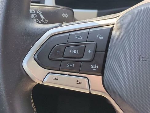 Used 2022 Volkswagen Atlas SE image 25