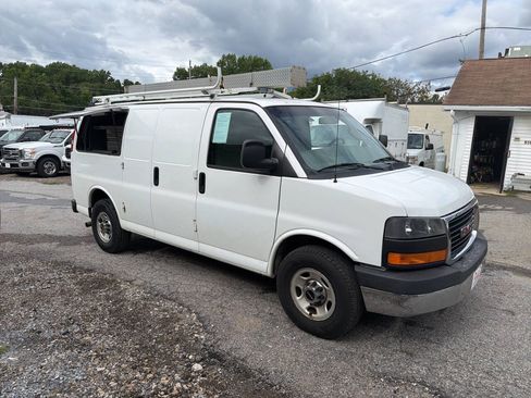 Used 2016 GMC Savana 2500 w/ Savana Pro Plus Package RWD image 22