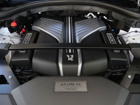 New 2026 Rolls-Royce Cullinan Black Badge AWD/4WD image 33