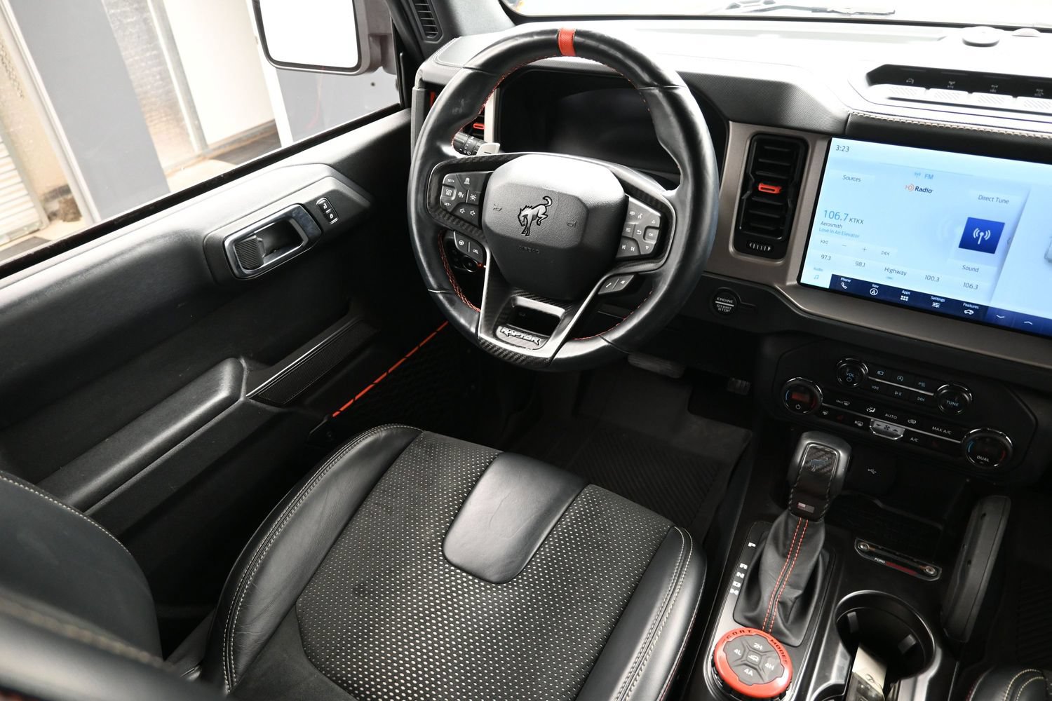 Used 2024 Ford Bronco Raptor w/ Interior Carbon Fiber Pack 6 AWD/4WD image 24