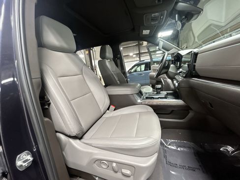 Certified 2025 GMC Sierra 1500 SLT w/ SLT Premium Plus Package AWD/4WD image 29