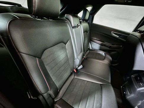 Used 2023 Ford Edge ST-Line AWD/4WD image 26