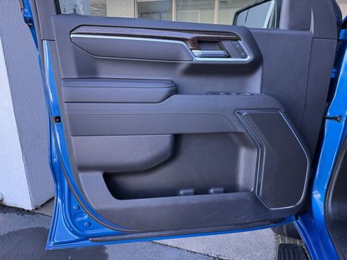 Used 2023 GMC Sierra 1500 Elevation w/ LPO, Elevation Black Package image 8