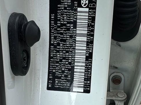 Used 2017 Toyota Corolla SE FWD image 15